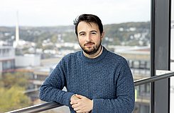 Dr. Loic Wright  Dr. Loic Wright